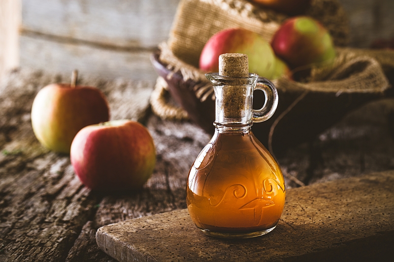Pet Owner’s Guide to Vinegar: 7 Benefits